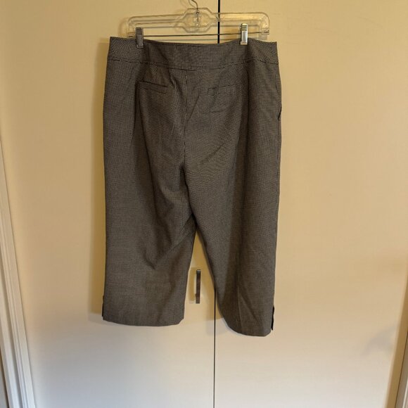 Ann Taylor Size 16 black n white pants - Picture 3 of 4